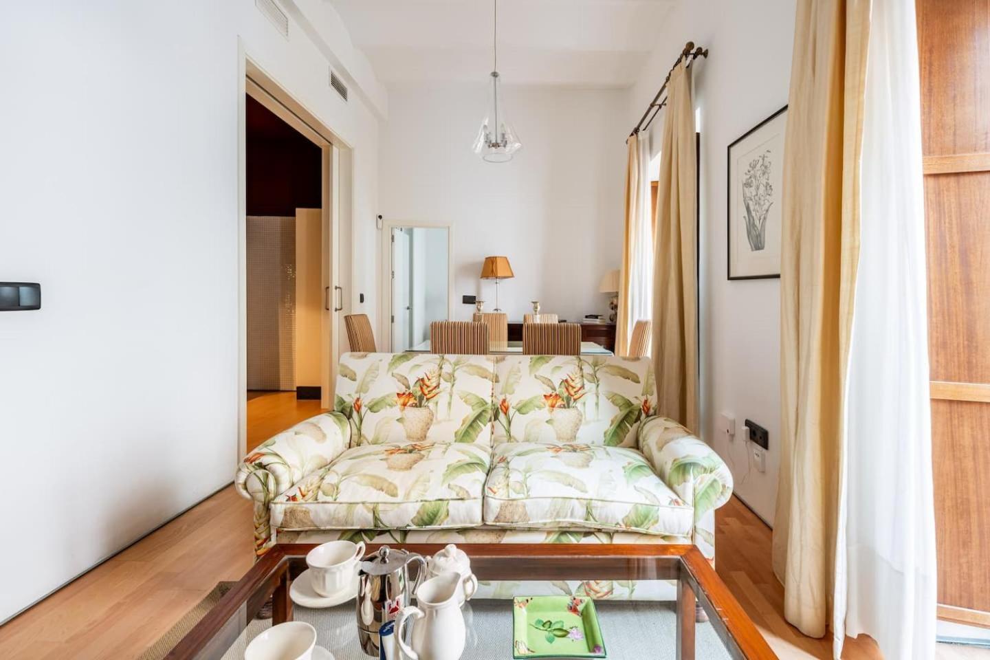 Komodo Sierpes: Bright & Classy Central Apartment Sewilla Zewnętrze zdjęcie