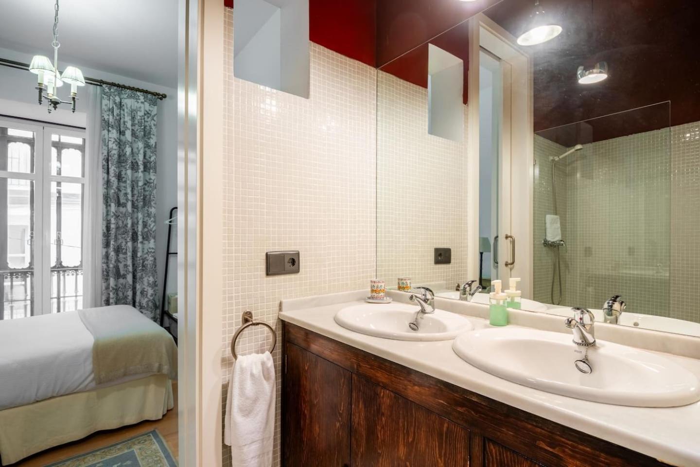 Komodo Sierpes: Bright & Classy Central Apartment Sewilla Zewnętrze zdjęcie