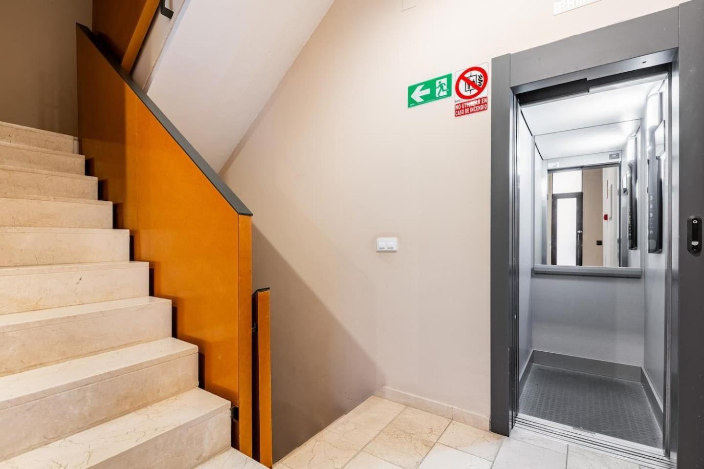 Komodo Sierpes: Bright & Classy Central Apartment Sewilla Zewnętrze zdjęcie