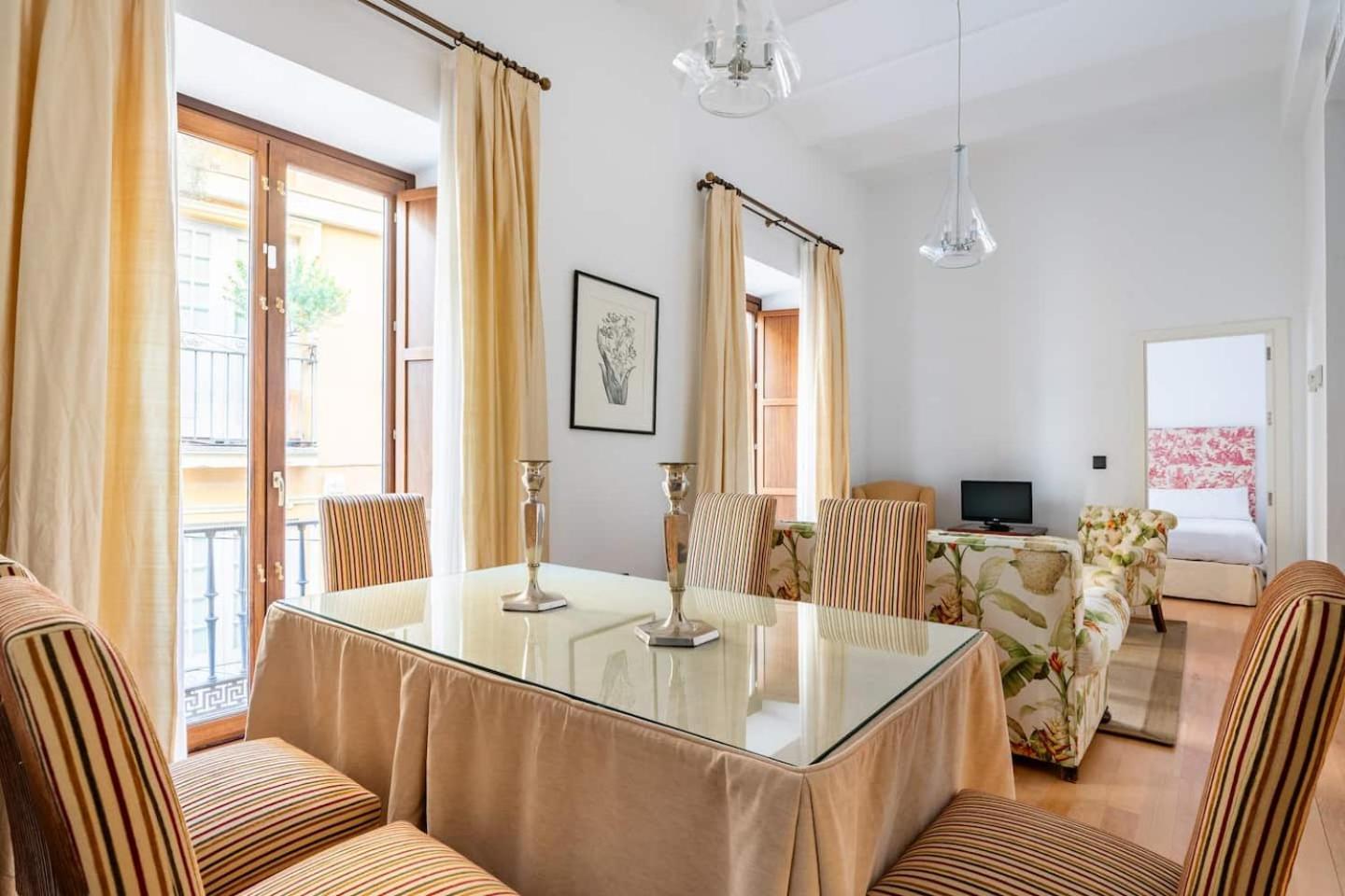 Komodo Sierpes: Bright & Classy Central Apartment Sewilla Zewnętrze zdjęcie